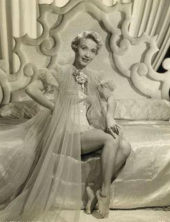 Jane Powell feet photo 15