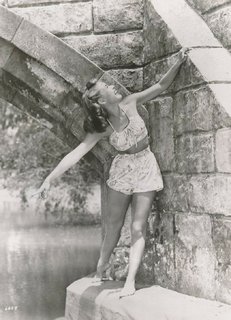 Jane Powell feet photo 9