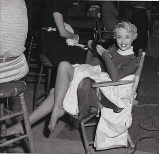Jane Powell feet photo 8
