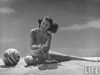 Jane Powell feet photo 10