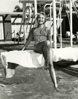 Jane Powell feet photo 8