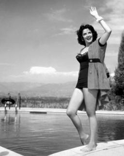 Jane Russell feet photo thumbnail