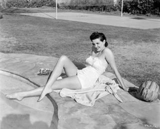 Jane Russell feet photo thumbnail