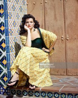 Jane Russell feet photo thumbnail