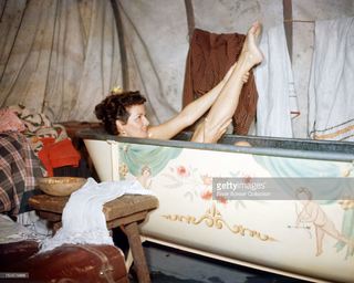 Jane Russell feet photo thumbnail