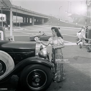 Jane Russell feet photo thumbnail