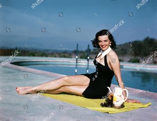 Jane Russell feet photo thumbnail