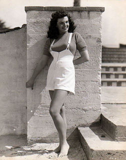 Jane Russell feet photo thumbnail