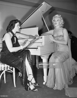 Jane Russell feet photo thumbnail