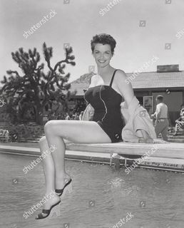 Jane Russell feet photo thumbnail