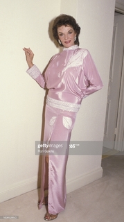 Jane Russell feet photo thumbnail