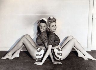 Jane Russell feet photo thumbnail