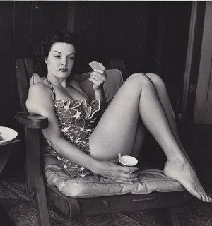 Jane Russell feet photo thumbnail