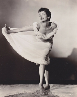 Jane Russell feet photo thumbnail