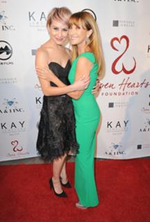 Jane Seymour feet photo thumbnail