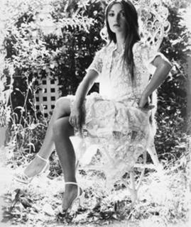 Jane Seymour feet photo thumbnail