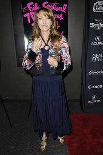 Jane Seymour feet photo thumbnail