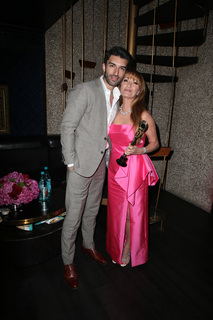 Jane Seymour feet photo thumbnail