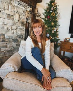 Jane Seymour feet photo thumbnail