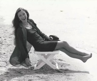 Jane Seymour feet photo thumbnail