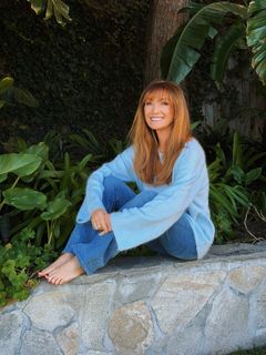 Jane Seymour feet photo 19