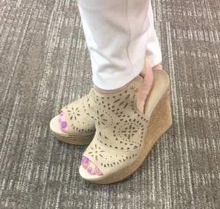 Jane Treacy feet photo 5