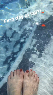 Jane Treacy feet photo 8