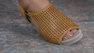 Jane Treacy feet photo 9