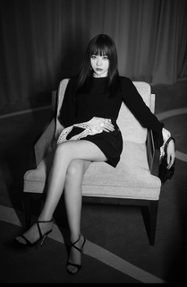 Jane Zhang feet photo 14