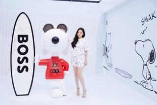 Jane Zhang feet photo 6