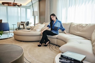 Jane Zhang feet photo 16