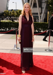 Janel Moloney feet photo 5