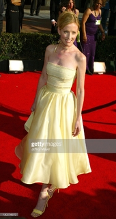 Janel Moloney feet photo 14