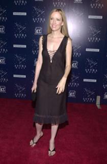 Janel Moloney feet photo 9