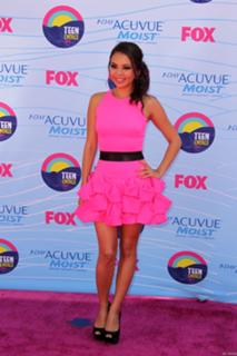 Janel Parrish feet photo thumbnail