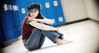 Janel Parrish feet photo thumbnail