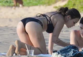 Janel Parrish feet photo thumbnail