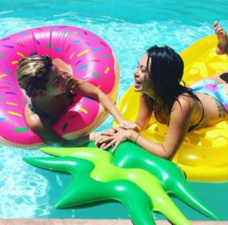 Janel Parrish feet photo thumbnail