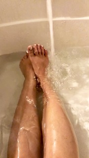 Janel Parrish feet photo thumbnail