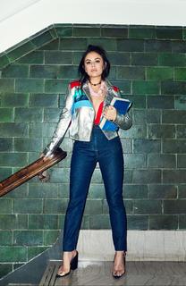 Janel Parrish feet photo thumbnail