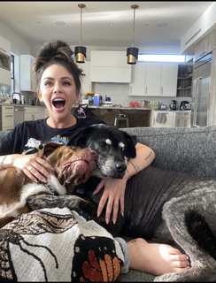 Janel Parrish feet photo thumbnail