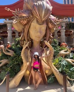 Janel Parrish feet photo thumbnail