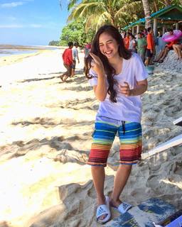 Janella Salvador feet photo 1