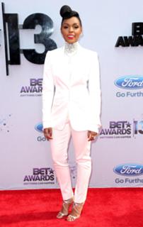 Janelle Monáe feet photo thumbnail