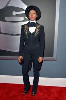 Janelle Monáe feet photo thumbnail