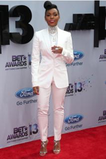 Janelle Monáe feet photo thumbnail