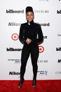 Janelle Monáe feet photo thumbnail
