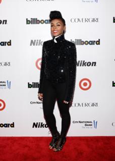 Janelle Monáe feet photo thumbnail