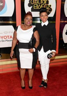 Janelle Monáe feet photo thumbnail