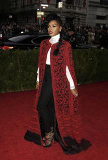 Janelle Monáe feet photo thumbnail